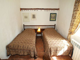 Bedroom 2 Villa Chibanias